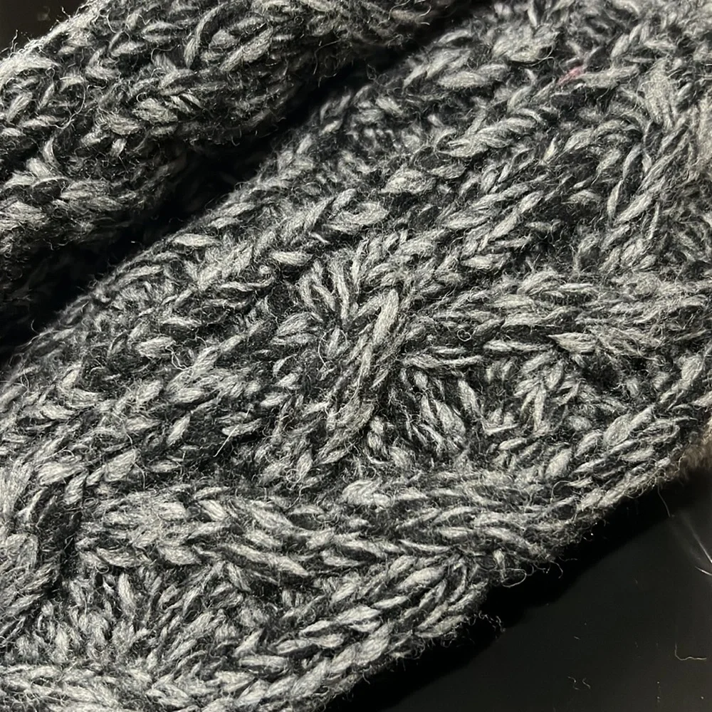 Banana Republic Italian Wool-Blend Cable-Knit Scarf.
